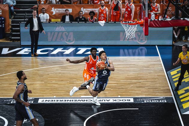 1 Basketball Bundesliga, easyCredit BBL, Season 2025 2026, Men, Playoffs, Quarterfinals, Game 4, 24 05 2026, RASTA Vechta ALBA Berlin Jack Kayil 7 ALBA BERLIN at basketball Vechta RASTA Dome Lower Saxony Germany