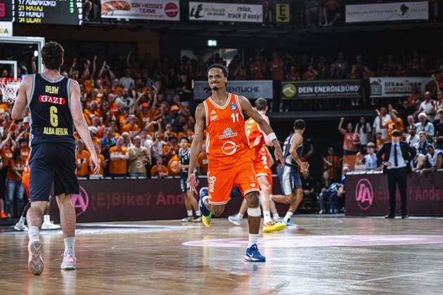 1 Basketball Bundesliga, easyCredit BBL, Season 2025 2026, Men, Playoffs, Quarterfinals, Game 4, 24 05 2026, RASTA Vechta ALBA Berlin Alonzo Verge 11 RASTA Vechta shows emotions during the game Vechta RASTA Dome Lower Saxony Germany