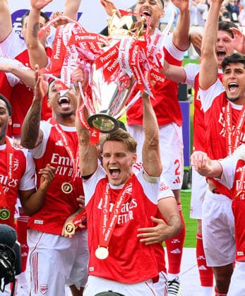 23 May 2026 - Crystal Palace v Arsenal - Premier League - Selhurst Park - London. Crystal Palace v Arsenal - Premier League - Selhurst Park - London. Martin Odegaard lifts the Premier League trophy for Arsenal as they celebrate becoming the 2025 26 Champions. Picture : Mark Pain London England  Copyright: xMarkxPainx