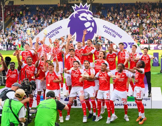 23 May 2026 - Crystal Palace v Arsenal - Premier League - Selhurst Park - London. Crystal Palace v Arsenal - Premier League - Selhurst Park - London. Martin Odegaard lifts the Premier League trophy for Arsenal as they celebrate becoming the 2025 26 Champions. Picture : Mark Pain London England  Copyright: xMarkxPainx
