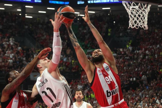 Olympiacos Piraeus v Real Madrid - EuroLeague Final ATHENS, GREECE - MAY 24: Evan Fournier (94) of Olympiacos Piraeus in action during the men s EuroLeague final basketball match between Olympiacos Piraeus and Real Madrid at the Telekom Center in Athens, Greece, on May 24, 2026. Ayhan Mehmet Anadolu Athens Greece. Editorial use only. Please get in touch for any other usage.  Copyright: x2026xAnadoluxAyhanxMehmetx