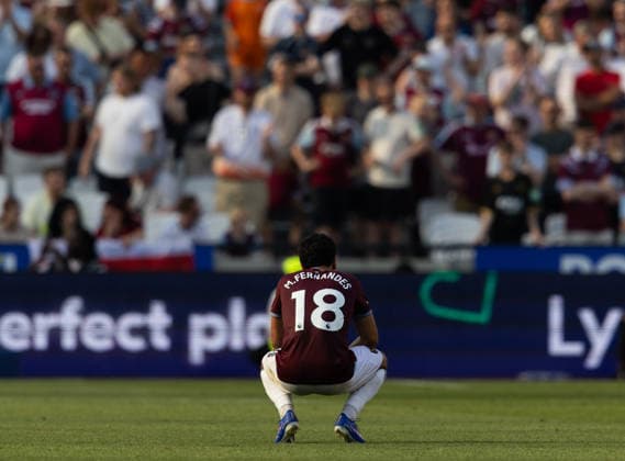 LONDON, ENGLAND - MAY 24: Mateus Fernandes of West Ham United shows dejection during the Premier League match between West Ham United and Leeds United at London Stadium on May 24, 2026 in London, England.  Copyright: xBenxPeters MBxMediax