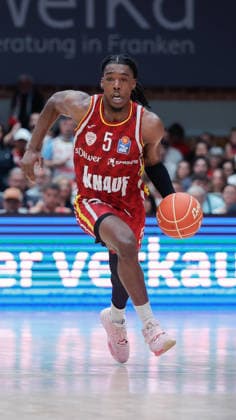 In the picture Marcus Carr Wuerzburg Baskets, 5 on the ball 24 05 2026, Basketball, Fitness First Wuerzburg Baskets vs Telekom Baskets Bonn, easyCredit BBL Playoffs, 4 Quarterfinals, Germany, 97072, tectake Arena Wuerzburg, Copyright: HMBxMedia xJulienxBecker