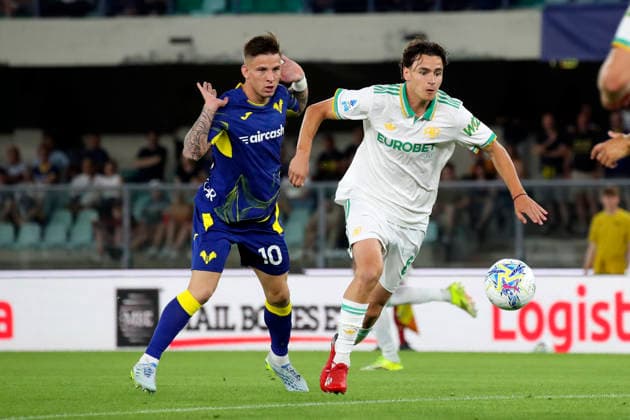 Roma™s Niccolo Pisilli Verona™s Tomas Suslov during the Serie A soccer match between Hellas Verona and Roma at the Bentegodi Stadium in Verona, north west Italy - Sunday , May 24 , 2026. - Soccer .  Copyright: xPaolaxGarbuio Lapressex