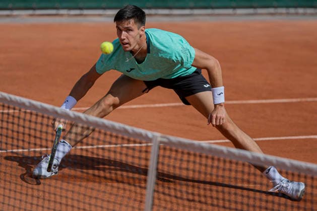 2026 French Open - Day One Fabian Marozsan returns the ball against Miomir Kecmanovic during the Roland Garros Grand Slam Tournament on May 24, 2026, in Paris, France. Paris France  Copyright: xRobertxSzaniszlox originalFilename:szaniszlo-notitle260524_npnRL.jpg