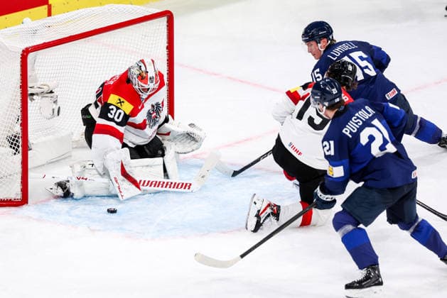 Ice hockey, Eishockey - IIHF WC 2026 ZURICH,SWITZERLAND,24.MAY.26 - ICE HOCKEY - IIHF Ice Hockey World Championship, WM, Weltmeisterschaft 2026, group stage, Austria vs Finland. Image shows David Kickert (AUT), Vinzenz Rohrer (AUT), Anton Lundell (FIN) and Patrik Puistola (FIN).  GEPAxpictures xMaticxKlansek