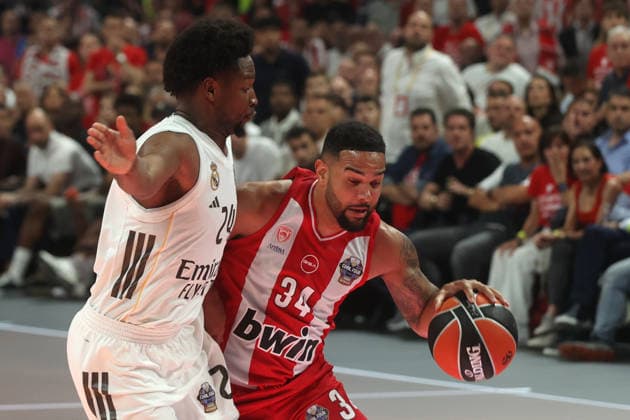 Olympiacos Piraeus v Real Madrid - EuroLeague Final ATHENS, GREECE - MAY 24: Olympiacos Piraeus Cory Joseph (34) competes for the ball with Real Madrid s Andres Feliz during the EuroLeague Final Four championship game at OAKA Arena in Athens, Greece, on May 24, 2026. Ayhan Mehmet Anadolu Athens Greece. Editorial use only. Please get in touch for any other usage.  Copyright: x2026xAnadoluxAyhanxMehmetx