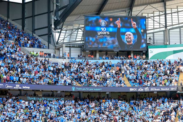 Manchester City v Aston Villa, Premier League Large screens salute ten years of Pep Guardiola during the celebrations at the end of the Premier League match between Manchester City and Aston Villa at the Etihad Stadium, Manchester, UK on 24 May 2026. Manchester Etihad Stadium Manchester UK Editorial use only DataCo restrictions apply See www.football-dataco.com , Copyright: xConorxMolloyx PSI-24291-0089