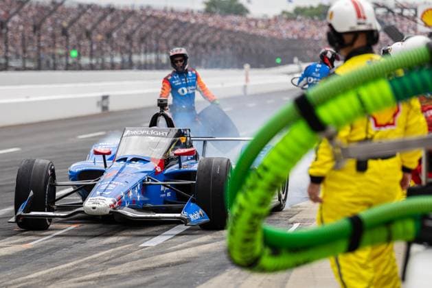 May 24, 2026, Speedway, Indiana, USA: GRAHAM RAHAL, driver of the No. 15 Honda for Rahal Letterman Lanigan Racing, exits his stall from a pit stop during the 110th Indianapolis 500 at Indianapolis Motor Speedway. Speedway USA - ZUMAw173 20260524_zsp_w173_012 Copyright: xLukexWelshx