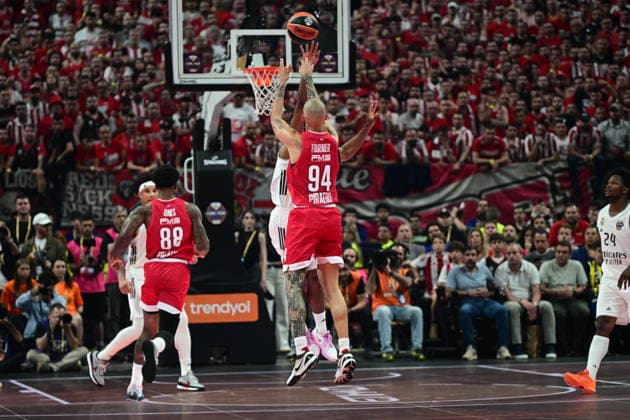 Olympiacos Piraeus v Real Madrid Euroleague Final Four Evan Fournier of Olympiacos during the Euroleague match, Final Four, Final game between Olympiacos Piraeus v Real Madrid played at ATHENS Telekom Center Athens Stadium on May 24nd 2026 in Athens Greece Athens Greece Basketball Copyright: xAgenciaxLOFx