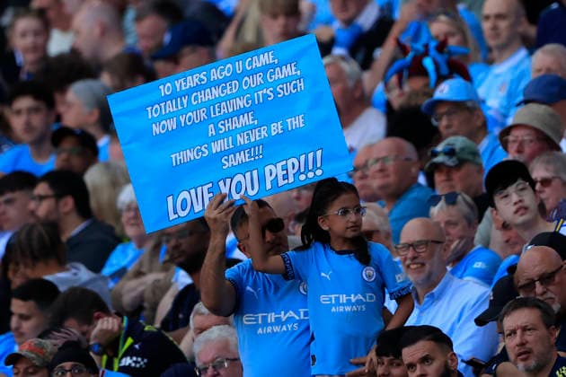 Manchester City v Aston Villa, Premier League City fans hold up a message for Pep Guardiola the Manchester City manager during the Premier League match between Manchester City and Aston Villa at the Etihad Stadium, Manchester, UK on 24 May 2026. Manchester Etihad Stadium Manchester UK Editorial use only DataCo restrictions apply See www.football-dataco.com , Copyright: xConorxMolloyx PSI-24291-0104