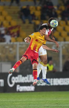 US Lecce v Genoa CFC - Serie A Omri Gandelman of US Lecce plays during the Serie A match between US Lecce and CFC Genoa in Lecce, Italy, on May 24, 2026. Lecce Italy  Copyright: xGabrielexMaricchiolox originalFilename:maricchiolo-usleccev260524_npPXG.jpg