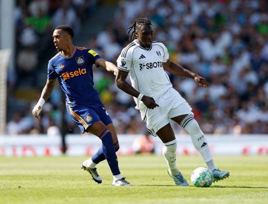 Alex Iwobi of Fulham gets away from Joe Willock of Newcastle United Fulham v Newcastle United, Premier League, Football, Craven Cottage, London, UK - 24 May 2026London Craven Cottage United Kingdom EDITORIAL USE ONLY No use with unauthorised audio, video, data, fixture lists, club league logos or live services. Online in-match use limited to 120 images, no video emulation. No use in betting, games or single club league player publications.  Copyright: xMattxImpey Shutterstockx 16889842fy