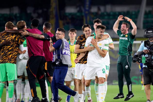 Roma™s celebration in the end during the Serie A soccer match between Hellas Verona and Roma at the Bentegodi Stadium in Verona, north west Italy - Sunday , May 24 , 2026. - Soccer .  Copyright: xPaolaxGarbuio Lapressex