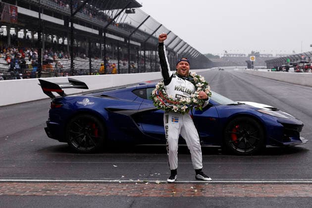 INDIANAPOLIS, IN - MAY 24: Felix Rosenqvist, Felix Rosenqvist of the 60 SiriusXM Texas A&M Honda celebrates on the yard of bricks after winning the NTT IndyCar, Indy Car, IRL, USA Series Indianapolis 500 presented by Gainbridge on May 24, 2026 at Indianapolis Motor Speedway at the Indianapolis, IN. (Photo by Jeffrey Brown Icon Sportswire) AUTO: MAY 24 NTT IndyCar Series Indianapolis 500 presented by Gainbridge EDITORIAL USE ONLY Icon052426009500