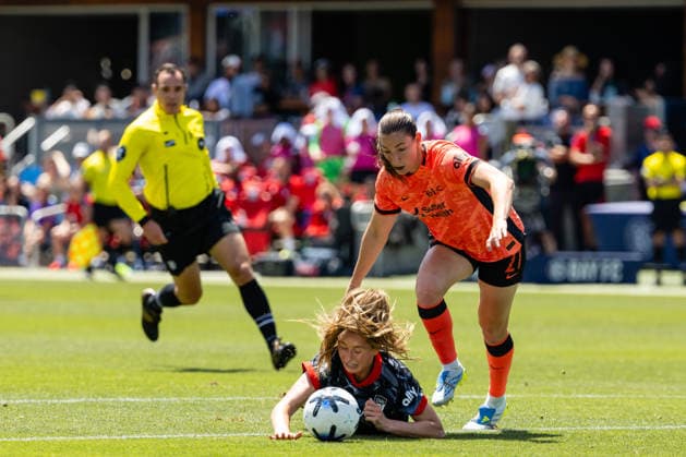 SAN JOSE, CA - MAY 24: Aldana Cometti 21 of Bay FC is called for a foul on Jordyn Huitema 99 of Chicago Stars FC during a match on May 24, 2026 at PayPal Park in San Jose, CA. (Photo by Matthew Huang Icon Sportswire) SOCCER: MAY 24 NWSL Bay FC vs Chicago Stars EDITORIAL USE ONLY Icon260524003