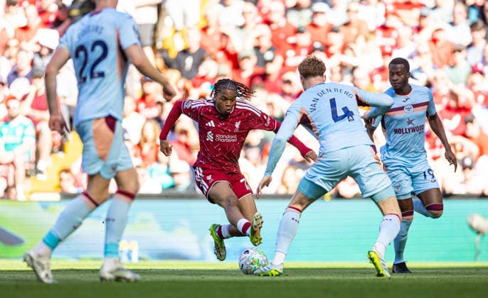 Football - FA Premier League - Liverpool FC v Brentford FC LIVERPOOL, ENGLAND - Sunday, May 24, 2026: Liverpool s Rio Ngumoha during the FA Premier League match between Liverpool FC and Brentford FC at Anfield. The game ended in a 1-1 draw. (Photo by David Rawcliffe Propaganda) LIVERPOOL Anfield MERSEYSIDE ENGLAND  Copyright: xDavidxRawcliffex 2026-05-24-196-Liverpool_Brentford
