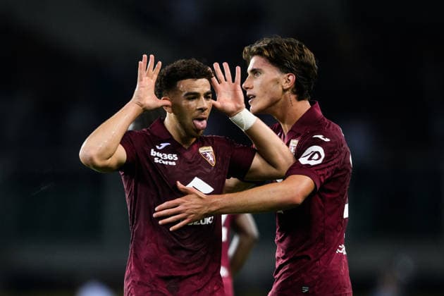 Torino FC v Juventus FC - Serie A Che Adams of Torino FC celebrates with Cesare Casadei of Torino FC after scoring a goal during the Serie A football match between Torino FC and Juventus FC. Turin Italy Copyright: xNicolòxCampox