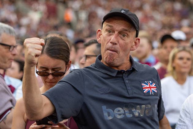 West Ham United v Leeds United, Premier League, Football, London Stadium, London, UK - 24 May 2026 West Ham United fans reacts London London Stadium Stratford GBR, UK NEWSPAPERS OUT Copyright: xEllixBirchx