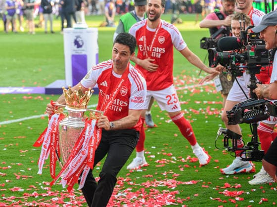 23 May 2026 - Crystal Palace v Arsenal - Premier League - Selhurst Park - London. Crystal Palace v Arsenal - Premier League - Selhurst Park - London. Arsenal Manager Mikel Arteta celebrates with the Premier League trophy. Picture : Mark Pain London England  Copyright: xMarkxPainx