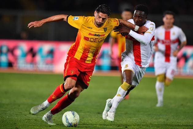 Lecce s Right Winger Santiago Pierotti (50 US Lecce) and Genoa CFC s Striker Vitinha (9 Genoa CFC) in action during the Serie A Enilive matchday 38 match between US Lecce and Genoa CFC at the Stadio Via del Mare in Lecce, Italy, Sunday, May 24, 2026. (Credit Image: Giovanni Evangelista LaPresse)  Copyright: xGiovannixEvangelista LaPressex