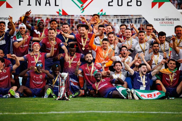 Players and Staff of Torreense seen during Taca de Portugal 2026 final game between teams of Sporting CP and SCU Torreense (Luis Loureiro Ball Raw Images PT) Lisboa Estadio Nacional Jamor Portugal Copyright: xLuisxLoureirox luisloureiro_finaltacadeportugal2526_2-25