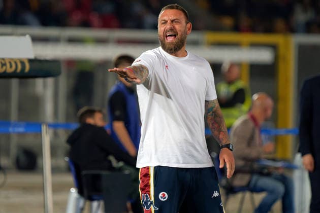 IPA85054013 - coach Daniele De Rossi of Genoa CFC during US Lecce vs Genoa CFC, Italian soccer Serie A match in Lecce, Italy, May 24 2026  Copyright: xEmmanuelexMastrodonato IPAxSportx xx 85054013