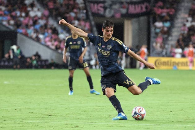 MIAMI, FL - MAY 24: Philadelphia Union midfielder Ben Bender (16) attempts a shot int he second half during the match between Philadelphia Union and Inter Miami CF on Sunday, May 24, 2026 at Nu Stadium in Miami, FL (Photo by Peter Joneleit Icon Sportswire) SOCCER: MAY 24 MLS, Fussball Herren, USA Inter Miami CF vs Philadelphia Union EDITORIAL USE ONLY Icon2605024032