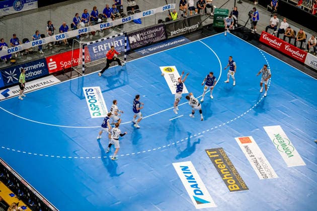 24 05 2026, xkkux, Handball, 1 HBL, Bergischer HC THW Kiel, PSD BANK Dome Düsseldorf Nikola Bilyk Kiel 53 throws the ball on goal North Rhine-Westphalia Germany