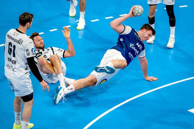 24 05 2026, xkkux, Handball, 1 HBL, Bergischer HC THW Kiel, PSD BANK Dome Düsseldorf Aron Seesing BHC 49 throws the ball on goal North Rhine-Westphalia Germany