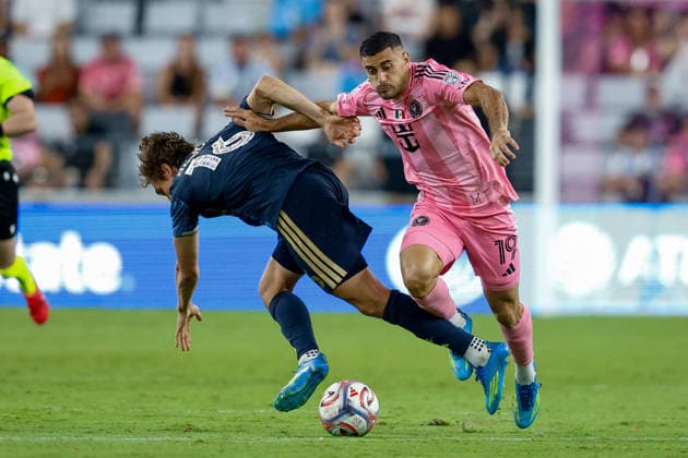 May 24, 2026, Miami, Florida, USA: Inter Miami forward GermoÂ¡n Berterame (19) and Philadelphia Union midfielder Benjamin Bender (16) battle for a ball during a Major League Soccer match between Inter Miami CF and Philadelphia Union at NU Stadium, Miami. Miami USA - ZUMAa257 20260524_zsp_a257_020 Copyright: xChrisxArjoonx