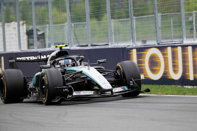 May 24, 2026, Montreal, Canada: KIMI ANTONELLI (ITA) of Mercedes-AMG 12 fighting for the lead during the 2026 Formula 1 Canadian Grand Prix. Montreal Canada - ZUMAb177 20260524_aap_b177_038 Copyright: xTaidghxBarronx