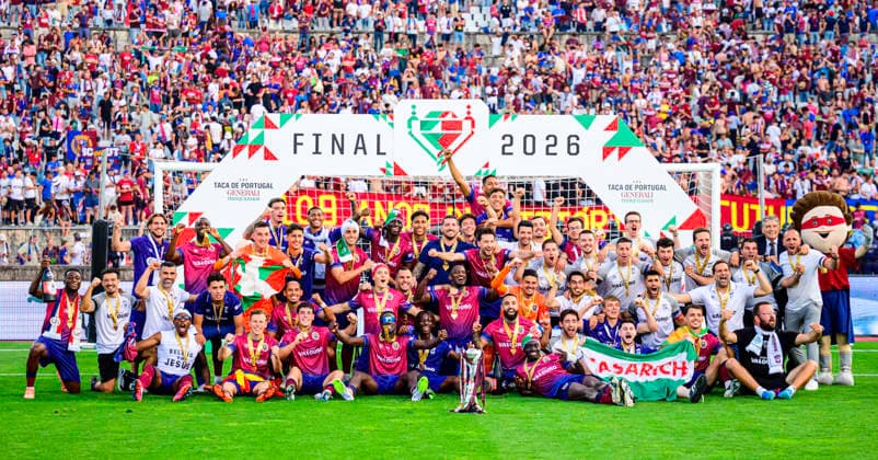 May 24, 2026, Lisbon, Lisbon, Portugal: SCU Torreense players celebrate after winning the Portuguese Cup final, against Sporting CP at National Stadium in Lisbon, Portugal, on May 24, 2026. Lisbon Portugal - ZUMAr200 20260524_zsp_r200_046 Copyright: xNunoxReisinhox