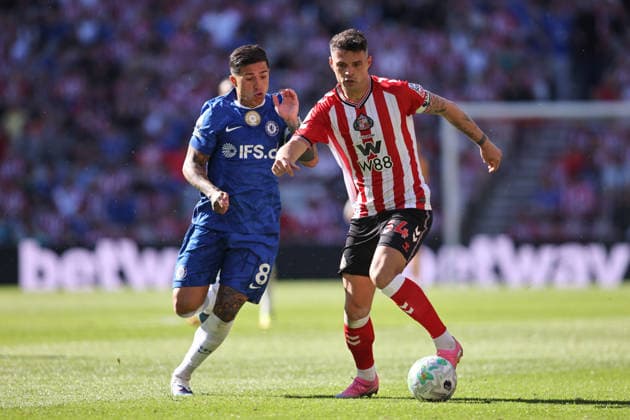 Sunderland v Chelsea - Premier League Granit Xhaka of Sunderland is challenged by Enzo Fernandez of Chelsea during the Premier League match between Sunderland and Chelsea at the Stadium of Light, Sunderland, on May 24, 2026. Sunderland Tyne and Wear United Kingdom  Copyright: xMIxNewsx originalFilename:fletcher-sunderla260524_npAra.jpg
