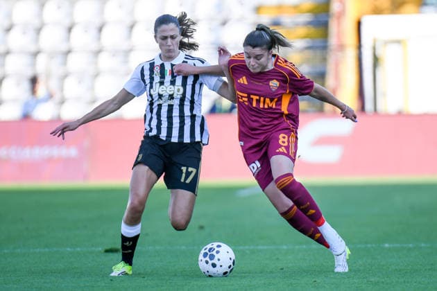 IPA85057607 - Emma Stolen Godo (Juventus) in action against Anna Csiki (Roma) during Final - Juventus FC vs AS Roma, Italian Coppa Italia Women football match in Vicenza, Italy, May 24 2026  Copyright: xEttorexGriffoni IPAxSportx xx 85057607