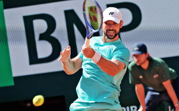 TENNIS - French Open 2026 PARIS,FRANCE,25.MAY.26 - TENNIS - ATP, Tennis Herren World Tour, French Open, Roland Garros, Grand Slam. Image shows Jurij Rodionov (AUT).  GEPAxpictures xMatthiasxHauer
