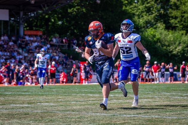 Touchdown catch William Enneking (ifm Razorbacks Ravensburg, 80 Tight End) ifm Razorbacks Ravensburg vs Allgäu Comets, American Football, German Football League, Week 3, 2026, 24.05.2026, Weingarten TeleData Stadion am Lindenhof Baden Württemberg Germany Copyright: xFootxBowl SebastianxJustx