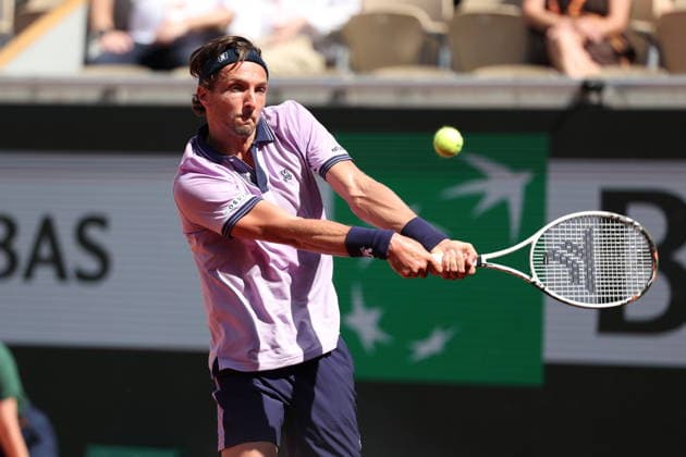 ROLAND GARROS 2026 Thierry Larret MAXPPP - PARIS (75) 25 05 2026 Thierry Larret Maxppp. Tennis. Roland Garros 2026. Internationaux de France de tennis. Stade Roland Garros, Paris (75). Le 25 Mai. Court Suzanne LENGLEN : Arthur RINDERKNECH (FRA) vs Jurij RODIONOV (AUT). Roland Garros French Open tennis tournament, in Paris, France, on 25 May 2026. PARIS (75) STADE ROLAND GARROS PARIS ILE DE FRANCE FRANCE  Copyright: xMAXPPPxThierryxLarretx TLR202605259453 TLR202605259453