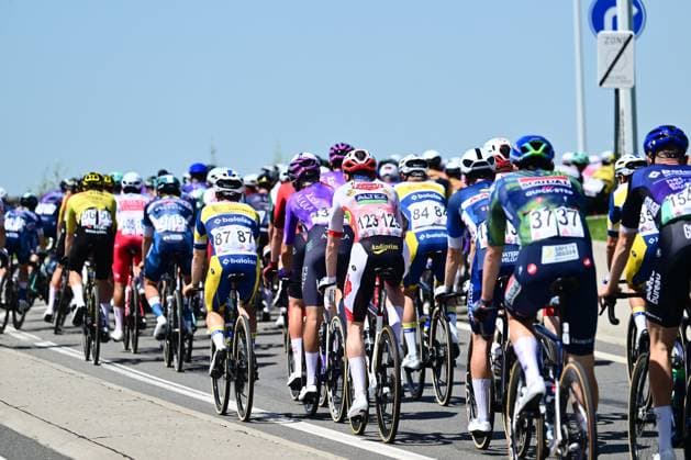 Antwerp Port Epic 2026 Cycling Race ANTWERPEN, BELGIUM - MAY 25 : Illustration picture of the peloton during the 9th edition of Antwerp Port Epic an UCI Class 1.1 one day cycling road race for Men Elite of km with start in Antwerpen and finish in Antwerpen on May 25, 2026 in Antwerpen, Belgium, 25 05 2026 ( Motordriver Pieter Vanherzele - Antwerpen Belgium  Copyright: xPeterxDexVoechtx