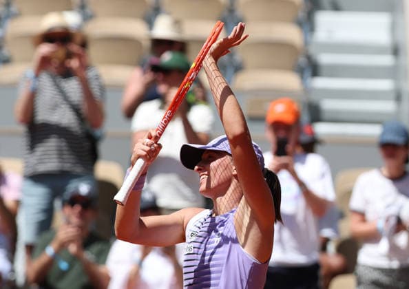 May 25, 2026, Paris, Ile De France, Francja: IGA SWIATEK of Poland after the match against E. Jones of Australia in the first round of tennis tournament Roland Garros, Paris, France. Swiatek won 6:1, 6:2. Tennis, Roland Garros 2026 - Iga Swiatek 6:1, 6:2  - ZUMAc278 20260525_zsp_c278_013 Copyright: xMarcinxCholewinskix