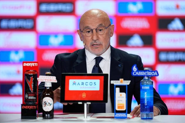 May 25, 2026, Madrid, Madrid, Spain: Luis de la Fuente, head coach of Spain, attends his press conference, PK, Pressekonferenz to announce the squad list for the World Cup 2026 at Edificio Telefonica on May 25, 2026, Madrid, Spain. Press Conference Luis De La Fuente - World Cup 2026  - ZUMAa181 20260525_zaa_a181_022 Copyright: xDennisxAgyemanx