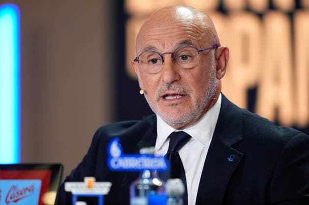 May 25, 2026, Madrid, Madrid, Spain: Luis de la Fuente, head coach of Spain, attends his press conference, PK, Pressekonferenz to announce the squad list for the World Cup 2026 at Edificio Telefonica on May 25, 2026, Madrid, Spain. Press Conference Luis De La Fuente - World Cup 2026  - ZUMAa181 20260525_zaa_a181_030 Copyright: xDennisxAgyemanx