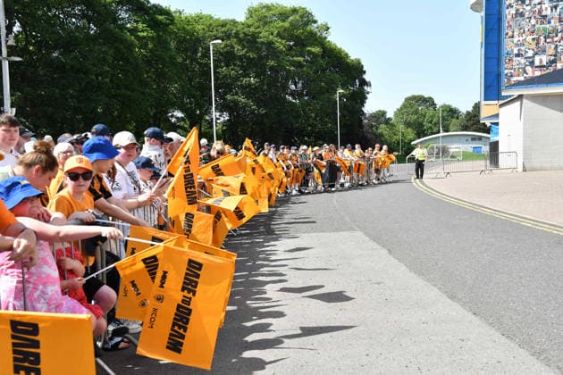 Hull City Civic Reception Hull City fans gather at Hull City MKM stadium before the open top bus ride celebrating Play Off Final victory and promotion to the Premier League for Hull City at the MKM Stadium, Kingston upon Hull, UK on 25 May 2026. Kingston upon Hull MKM Stadium East Riding of Yorkshire UK Editorial use only , Copyright: xIanxLyallx PSI-24338-0018