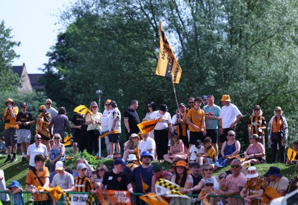 Hull Bus Parade Hull City fans outside the MKM Stadium before the Hull City Bus Parade on the streets of Hull, England after being promoted to the Premier League in the Sky Bet Championship Play-Off Final on Saturday 23rd May 2026. 25 05 2026 UK Newspapers OUT Copyright: xAndyxSumnerx FIL-23472-0053