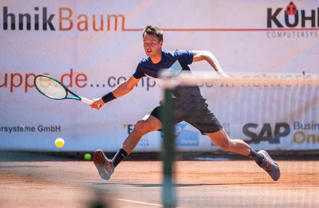 TENNIS 58 HENNER HENKEL TOURNAMENT FOR EDITORIAL PURPOSES ONLY EDITORIAL USE ONLY p 25 05 2026 Erfurt Tennis 58 Henner Henkel Memorial Tournament in photo Michel Hopp Tennisclub Ruhla 92 e V TTV , pictured, wins the mens final against Michael Mirtchev Chemnitzer Tennis Club Küchwald STV Deutschland Thueringen Erfurt Copyright SaschaxFromm Copyright: SaschaxFromm doc8600dqay3wy5zyyym1b ,EDITORIAL USE ONLY Copyright: SaschaxFromm