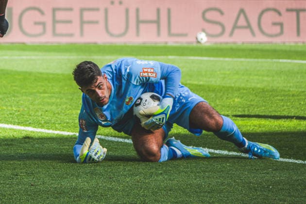 Football Austria, Admiral Bundesliga European Cup Playoff Final ECL 2025 2026, SK Rapid Vienna vs SV Oberbank Ried Allianz Stadium Weststadion, Vienna Hütteldorf Niklas Hedl SK Rapid Vienna Copyright: xLukasxBierederx