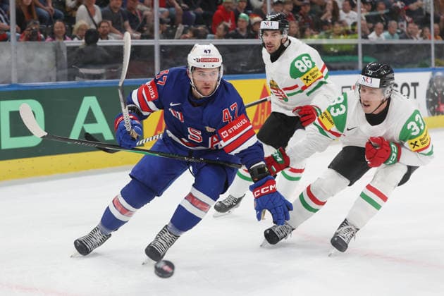 25 05 2026 Swiss Life Arena Zurich , SWITZERLAND, Mens Ice Hockey IIHF World Championship Zurich 2026 Group A USA HUN Paul Cotter li,USA vs Milan Horvath HUN