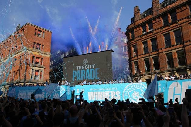 A general view of the parade Manchester City Carabao Cup and FA Cup trophy Parade, Premier League, Football, Manchester, UK - 25 May 2026Manchester United Kingdom EDITORIAL USE ONLY No use with unauthorised audio, video, data, fixture lists, club league logos or live services. Online in-match use limited to 120 images, no video emulation. No use in betting, games or single club league player publications.  Copyright: xPhilxOldham Shutterstockx 16889909q