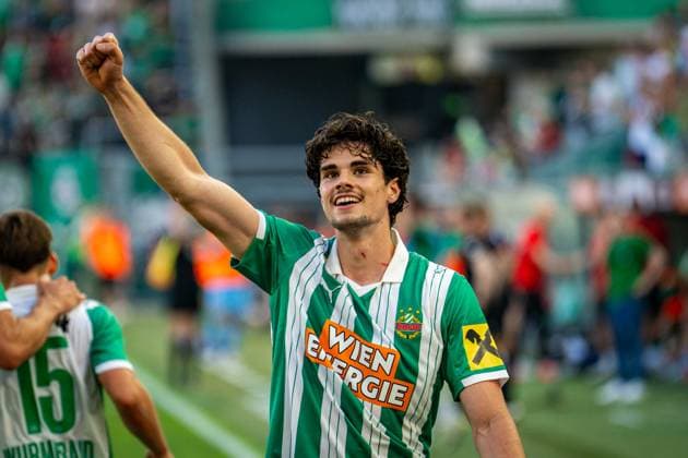 SOCCER - BL, Rapid vs Ried VIENNA,AUSTRIA,25.MAY.26 - SOCCER - ADMIRAL Bundesliga, Europacup play off, SK Rapid Wien vs SV Ried. Image shows the rejoicing of Jakob Schoeller (Rapid).  GEPAxpictures xKevinxHackner