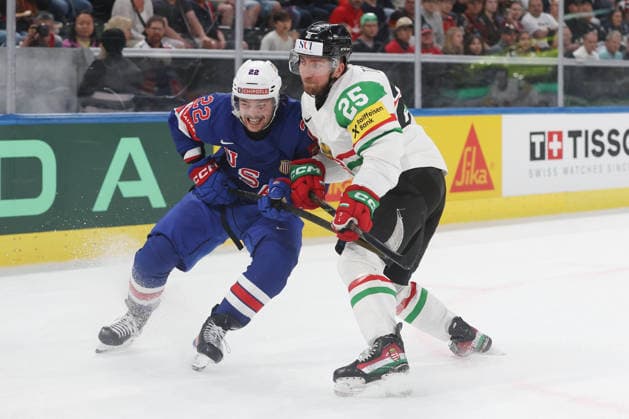 25 05 2026 Swiss Life Arena Zuerich , SWITZERLAND, Mens Ice Hockey IIHF World Championship Zurich 2026 Group A USA HUN Isaac Howard li,USA vs Gabor Tornyai HUN